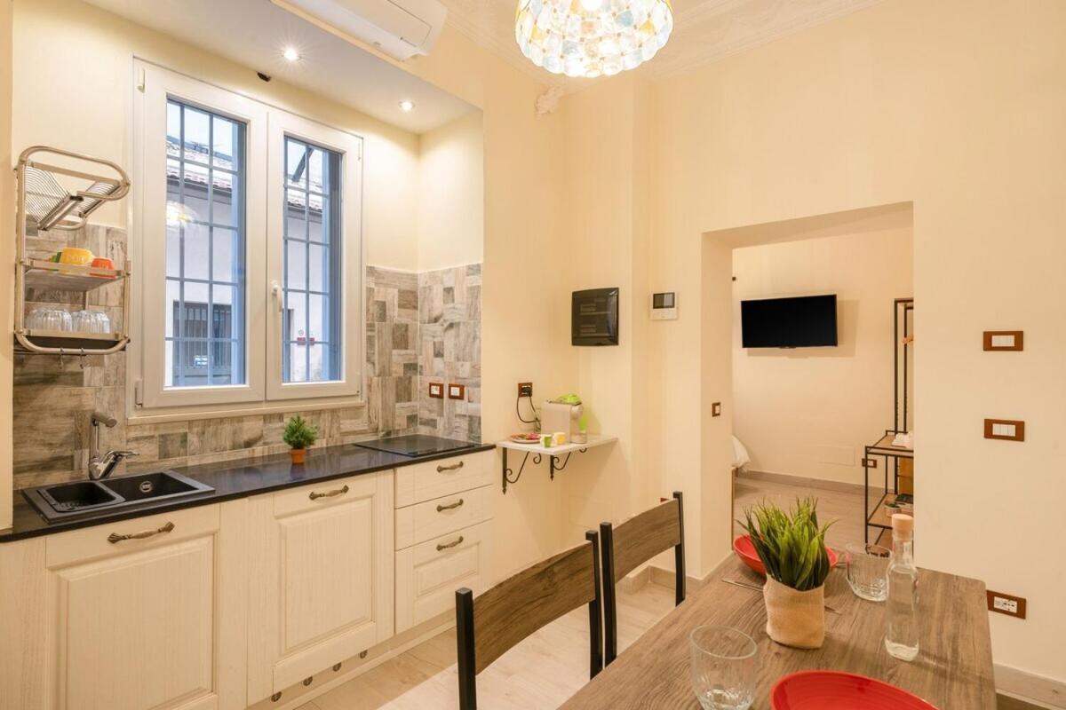 Rome Arena - Exclusive Apartment In Roma Termini ภายนอก รูปภาพ
