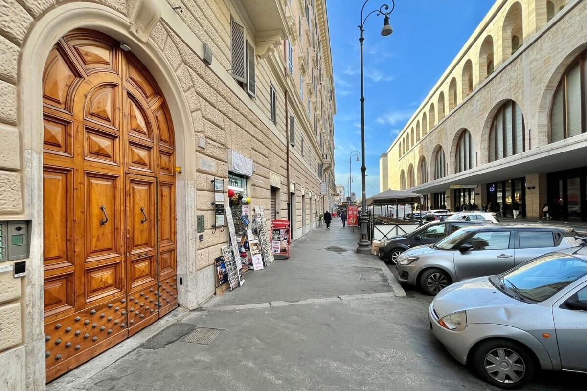 Rome Arena - Exclusive Apartment In Roma Termini ภายนอก รูปภาพ